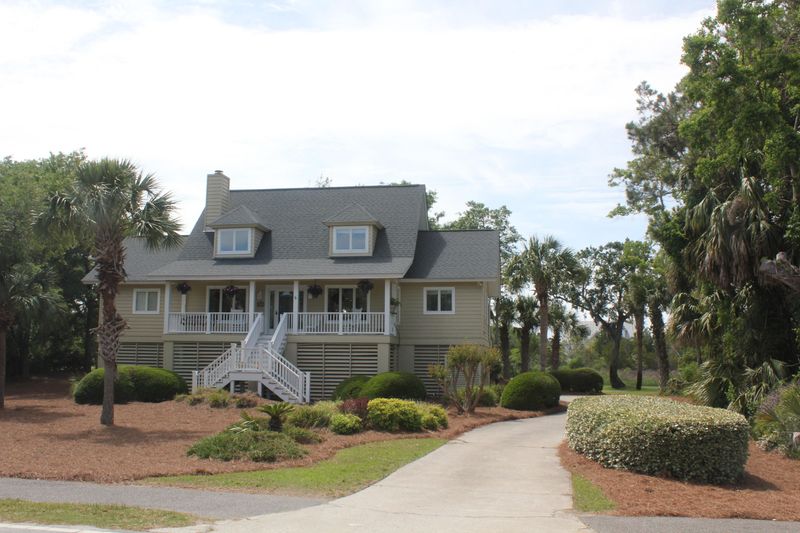 6809 Back Bay Dr, Isle Of Palms, SC 29451