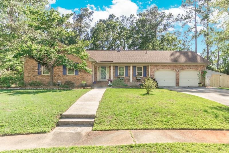 105 Gresham Ct, Summerville, SC 29485