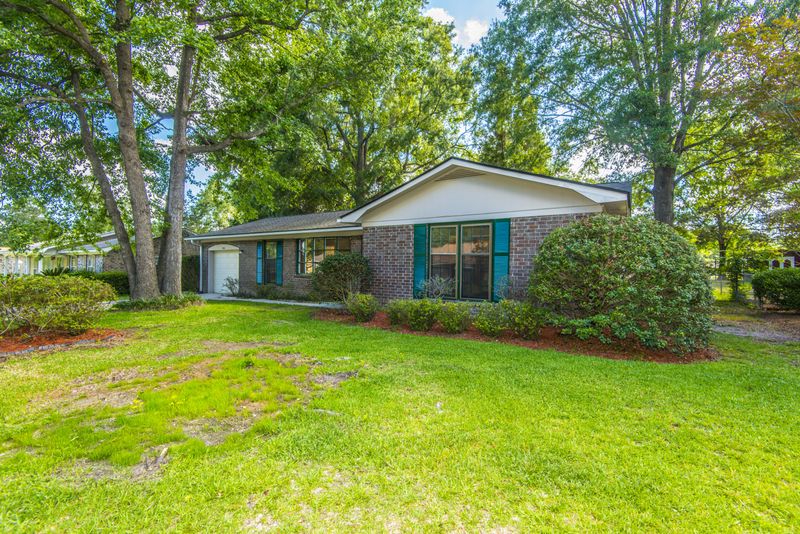 152 Foxborough Rd, Goose Creek, SC 29445