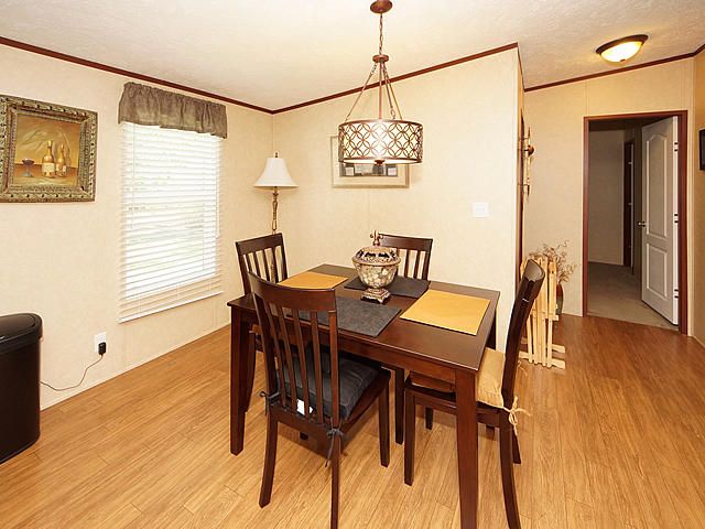 201 Pete Ewers Dr, Summerville, SC 29483