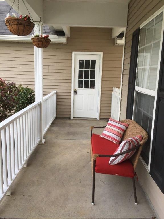 192 Moon Dance Ln, Summerville, SC 29483
