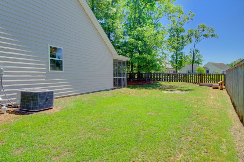 3011 Nantuckett Ave, North Charleston, SC 29420