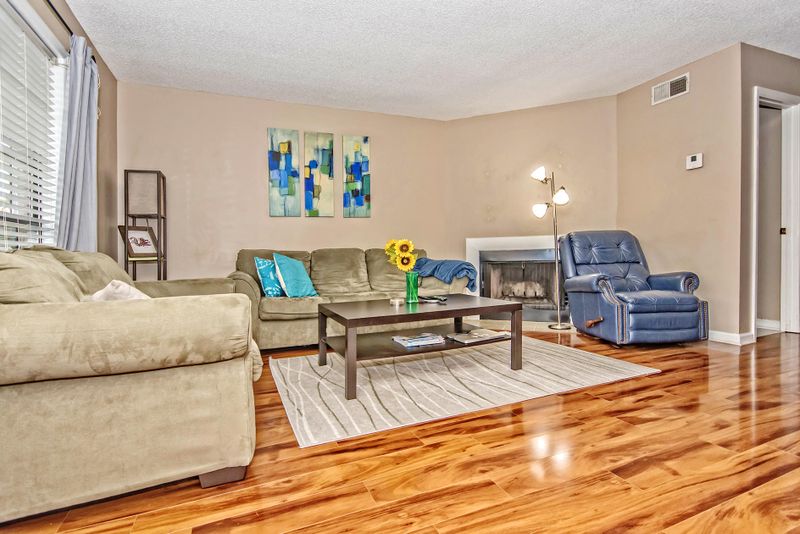 1004 Monticello Dr, Charleston, SC 29412