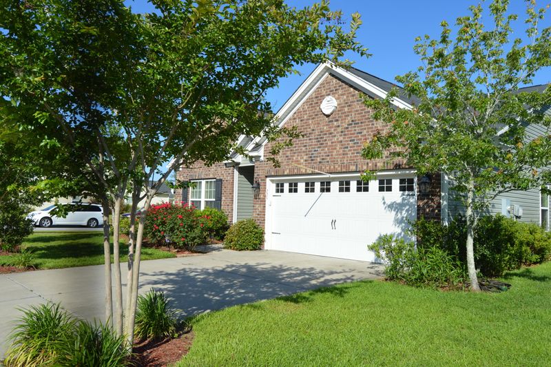 225 Maywood Dr, Moncks Corner, SC 29461