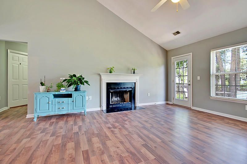 3306 Lindner Ln, Mount Pleasant, SC 29466