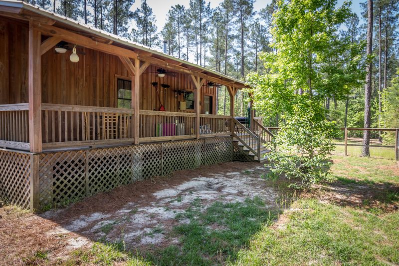 197 Durhams Corner Rd, Reevesville, SC 29471