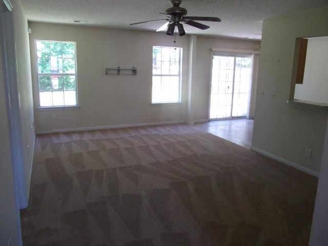 335 Dunning Rd, Summerville, SC 29483