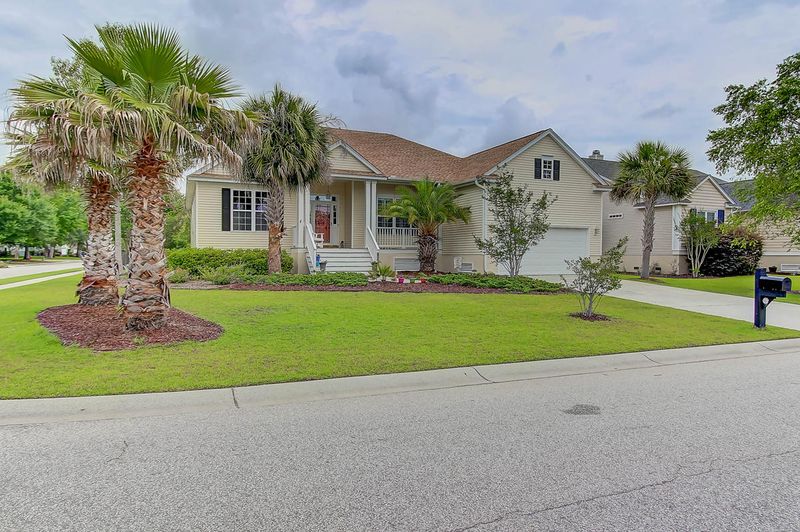 1513 Carolina Jasmine Rd, Mount Pleasant, SC 29464