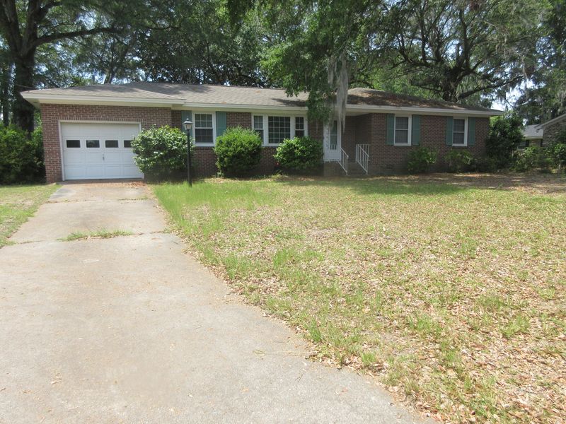 5315 Chantilly Ln, North Charleston, SC 29418