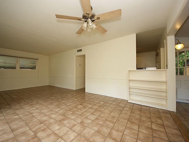 2128 Clayton St, Charleston, SC 29414