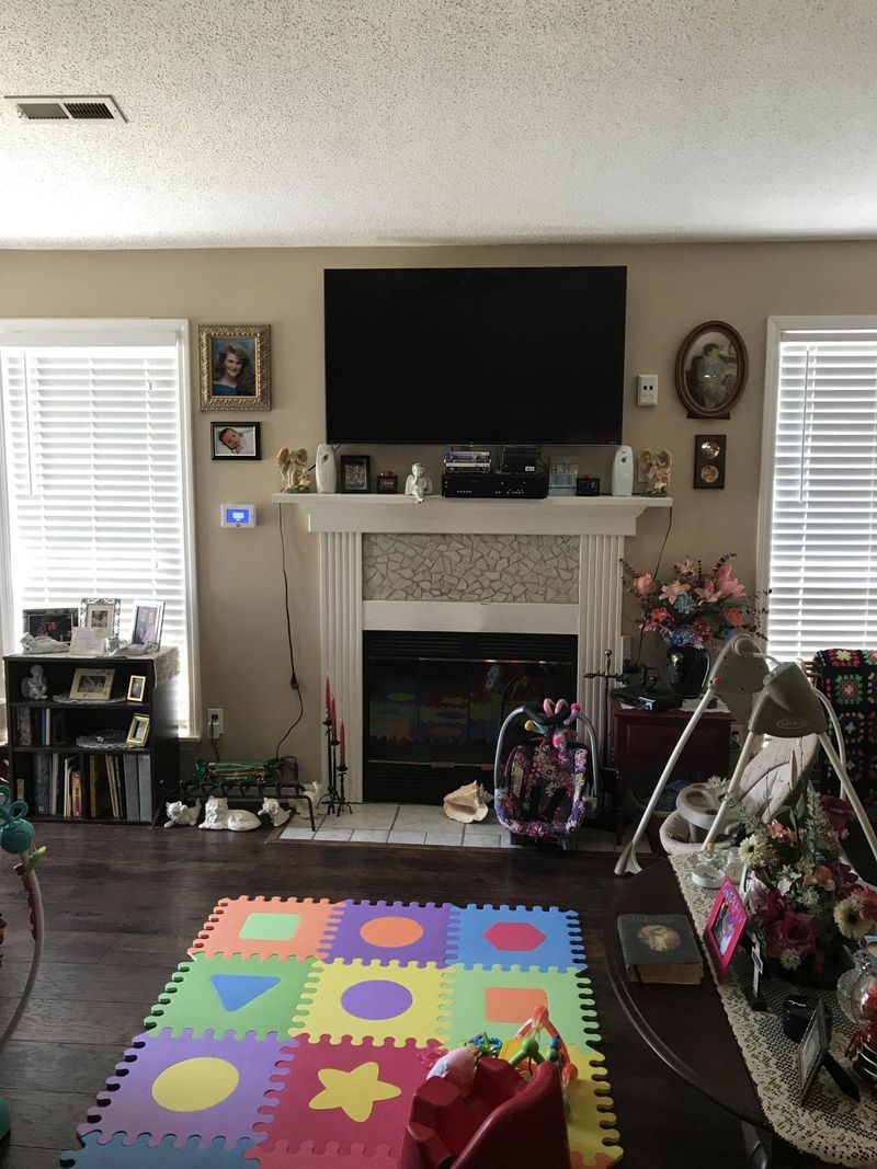1020 T J Ln, Summerville, SC 29483