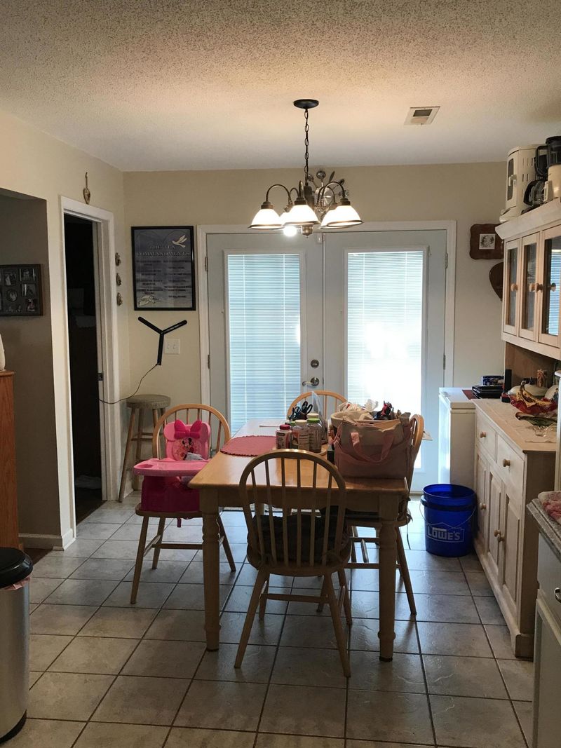 1020 T J Ln, Summerville, SC 29483