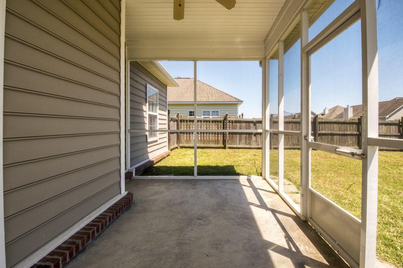 7733 Eagle Lake Rd, North Charleston, SC 29418
