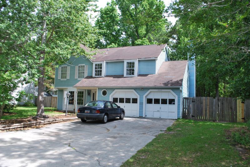 2067 Glendale Dr, Charleston, SC 29414