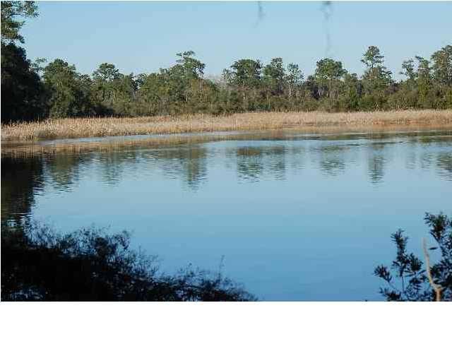 1 Mateeba Gardens Rd, Summerville, SC 29483