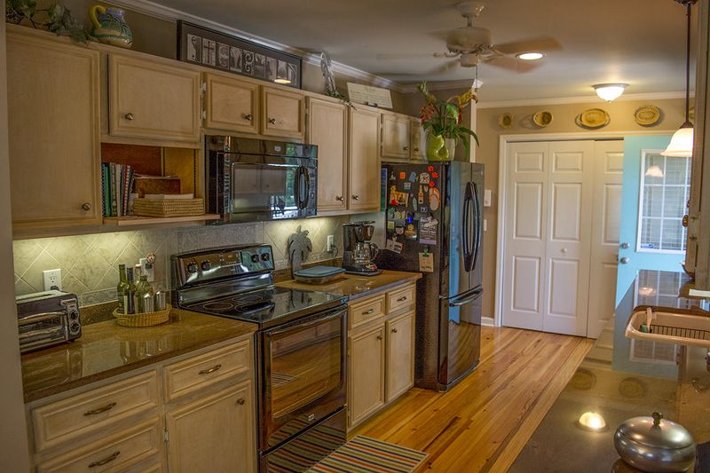 715 Sandpiper Ridge Rd, Edisto Island, SC 29438