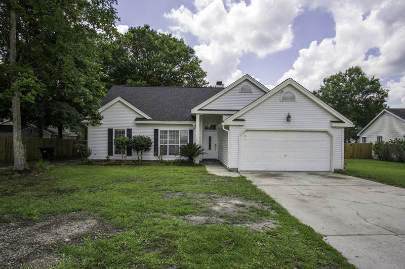 203 Windsor Mill Rd, Goose Creek, SC 29445