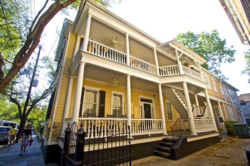 123 Wentworth St #A, Charleston, SC 29401