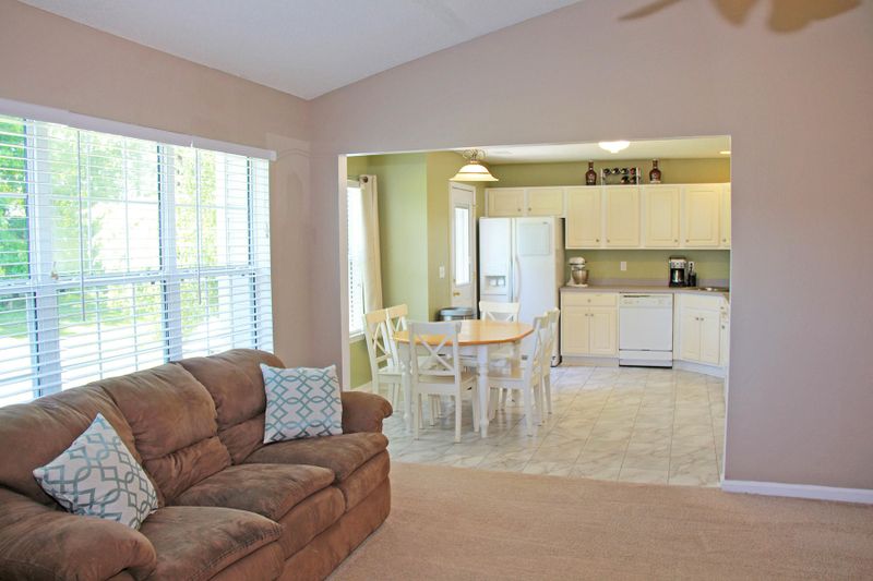 483 Hainsworth Dr, Charleston, SC 29414