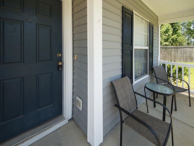 161 Thistle Rd, Goose Creek, SC 29445
