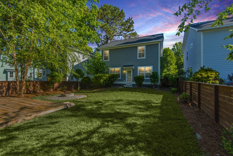 5262 E Dolphin St, North Charleston, SC 29405