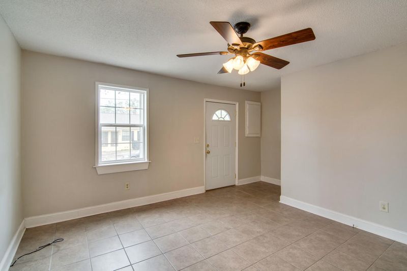 36 Drake St, Charleston, SC 29403
