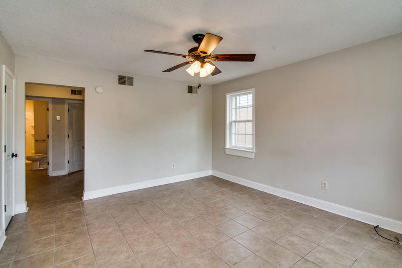 36 Drake St, Charleston, SC 29403