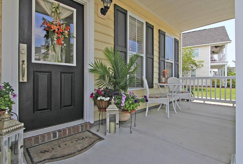 187 Avonshire Dr, Summerville, SC 29483