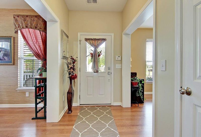 187 Avonshire Dr, Summerville, SC 29483
