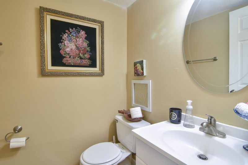 1852 Mepkin Rd #1047, Charleston, SC 29407