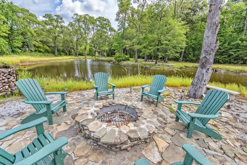 3170 Alvan Rd, Johns Island, SC 29455