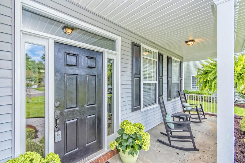 388 Twelve Oak Dr, Charleston, SC 29414
