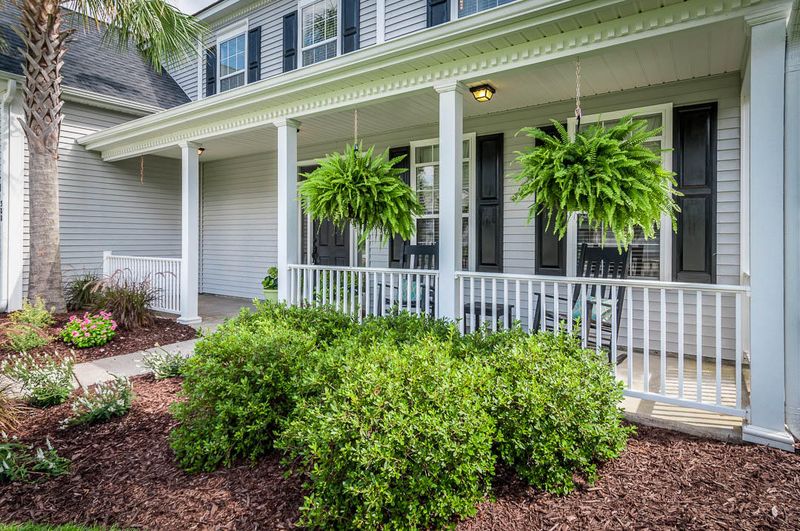 388 Twelve Oak Dr, Charleston, SC 29414