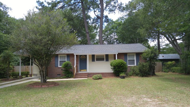 104 Oakdale Dr, Summerville, SC 29486