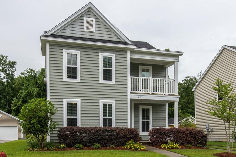 211 Old Savannah Dr, Goose Creek, SC 29445