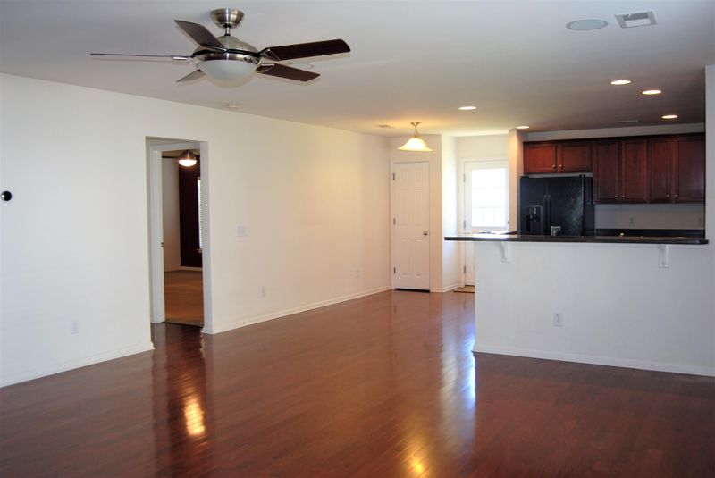 307 Cicadas Song, Moncks Corner, SC 29461