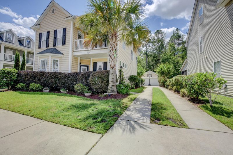 547 Delafield Dr, Summerville, SC 29483
