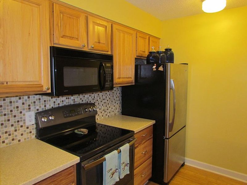 844 Club Cottage Ln, Edisto Beach, SC 29438