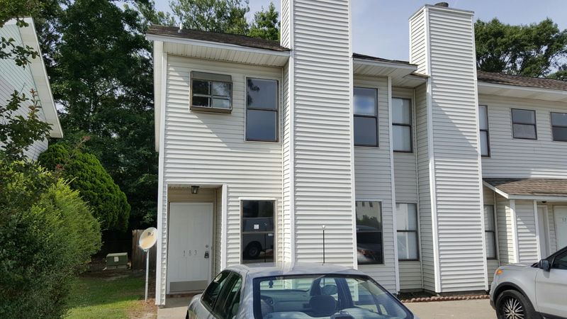 183 Pineshadow Dr, Goose Creek, SC 29445
