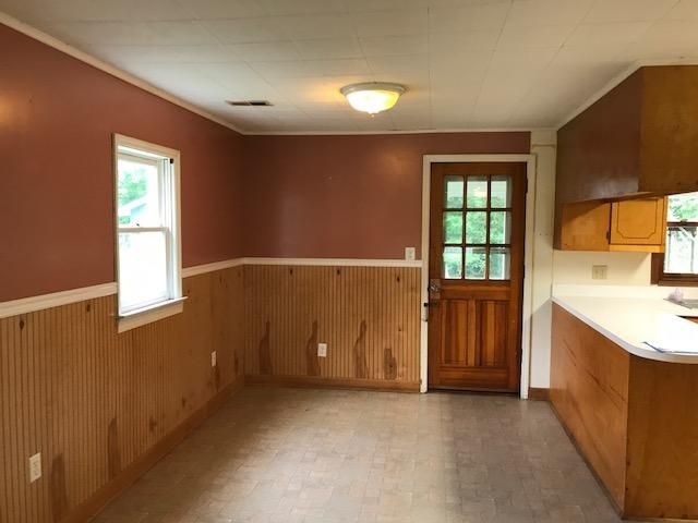 175 Ravenell Dr, Saint Stephen, SC 29479