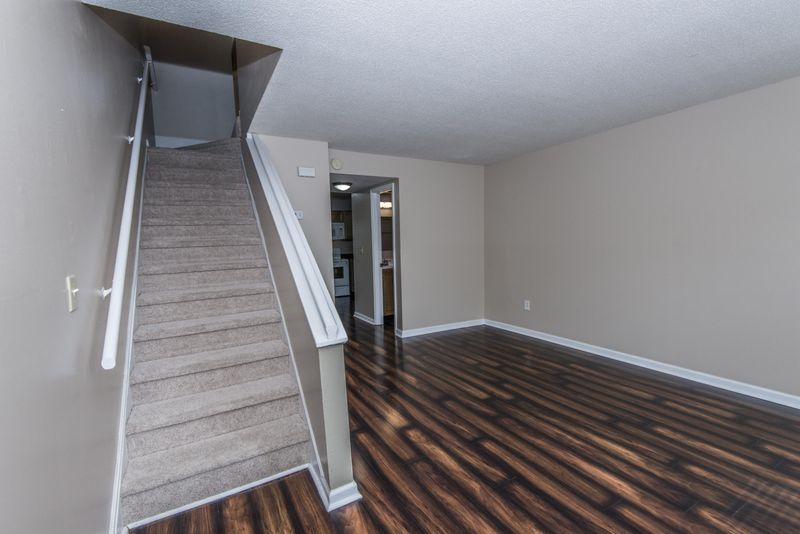 1721 Boone Hall Dr #9j, Charleston, SC 29407