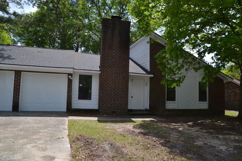 213 Miami St, Ladson, SC 29456