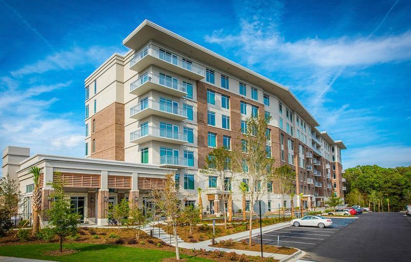 155 Wingo Way #445, Mount Pleasant, SC 29464