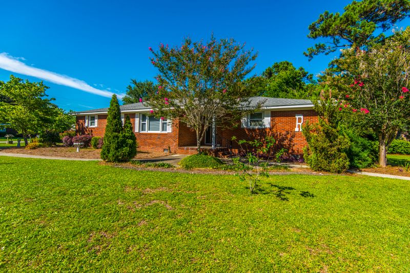 745 Clipper St, Charleston, SC 29412