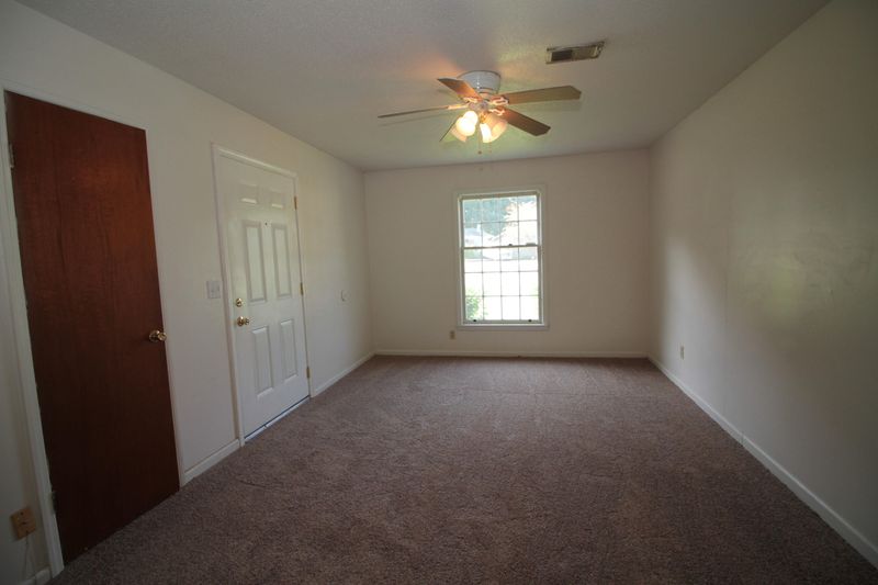 123 Miley Dr, Summerville, SC 29485