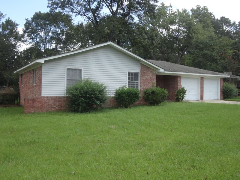 123 Miley Dr, Summerville, SC 29485
