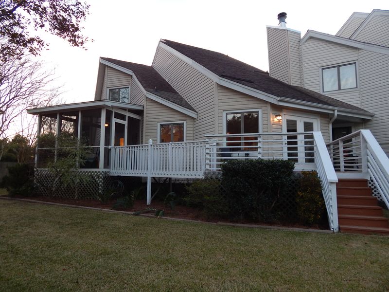 814 Harbor Place Dr, Charleston, SC 29412