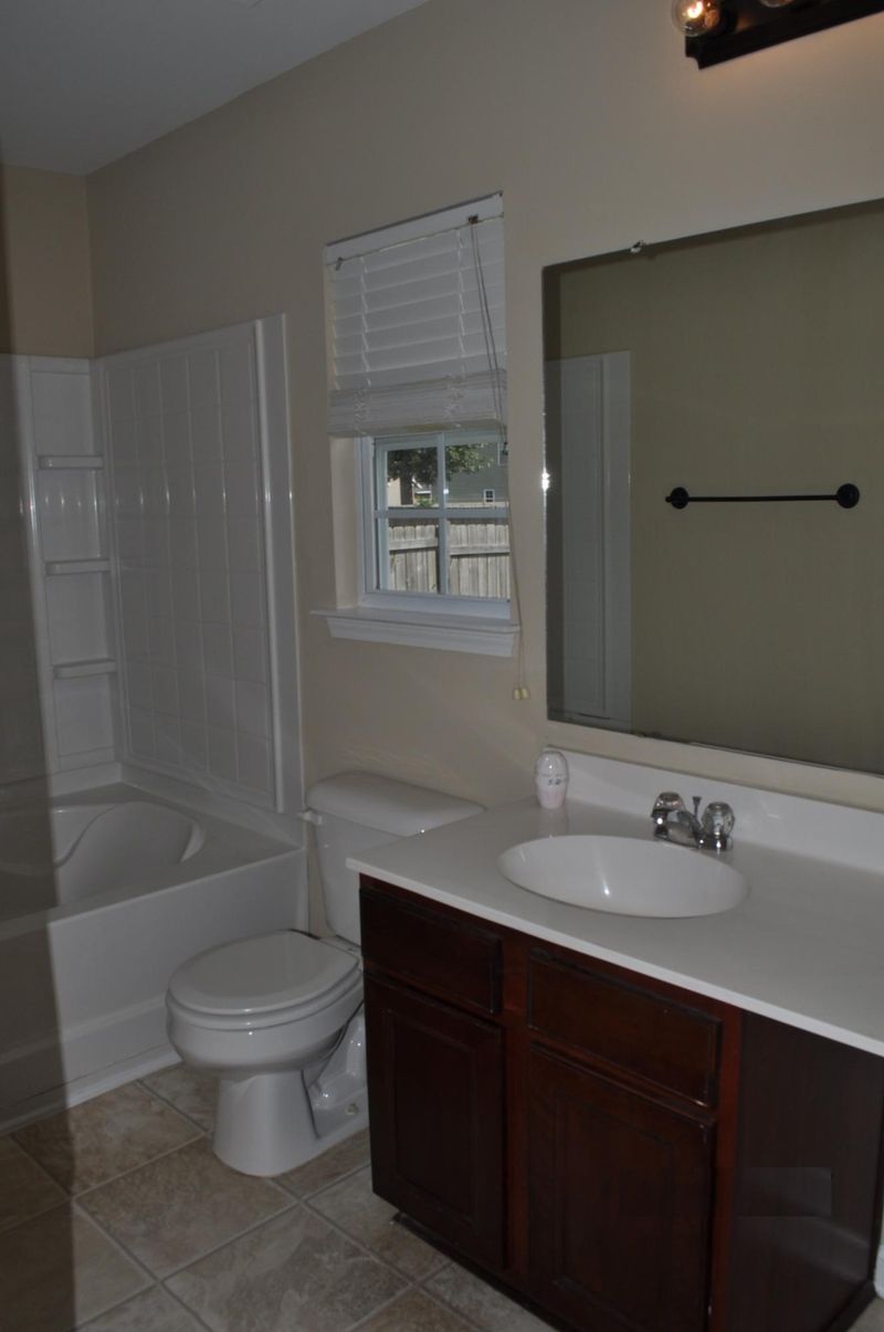 331 Slow Mill Dr, Goose Creek, SC 29445
