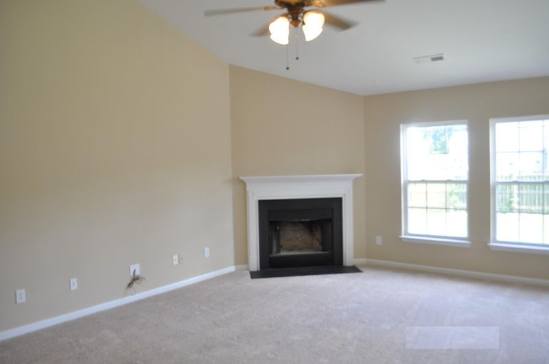 331 Slow Mill Dr, Goose Creek, SC 29445