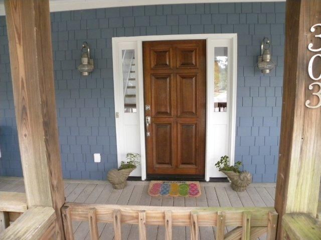 303 Shadow Race Ln, Folly Beach, SC 29439